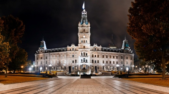 Parliament building Quebec city web Cam online