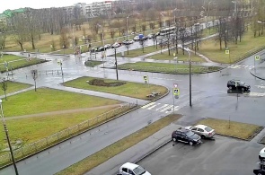 The intersection of the St. Petersburg Highway and General Khazov. Pushkin's webcams online