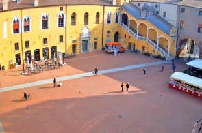View of Skalon (town square). Webcams Ferrara
