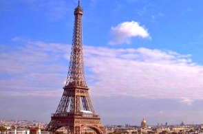 Eiffel tower webcam. Paris online