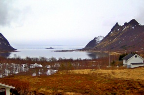 Grunnfarnesbotn fjord. Webcams Troms