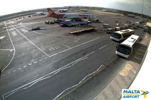 Malta international airport web Cam online