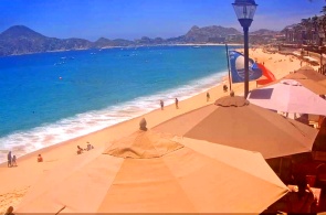 Medano Beach at the Villa del Palmar Hotel. Cabo San Lucas Webcams Online