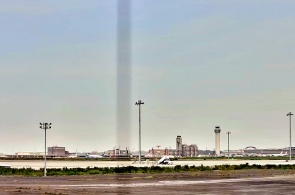 Haneda Airport. Angle 2. Tokyo webcams online