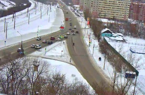 The crossroads of streets may day - Heroes of the Revolution.Webcam Novosibirsk online