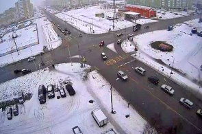 Web camera overlooking the intersection of the streets of Mira - Hunts-Mansian