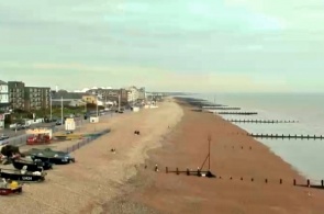 The beach of the English town of Bognor Regis web Cam online