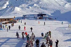The Northern slope Gondola-and-chairlift. Webcam Kirovsk online
