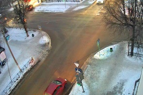 Crossroads of Devonskaya and Komskomolskaya. Webcams of Oktyabrsky
