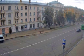 Crossroad of Lenin and Oktyabrsky Avenues. Velikiye Luki webcams online