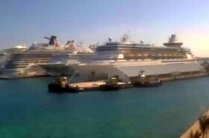 The port of Nassau Bahamas webcam online
