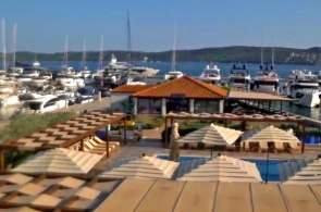 Seget Donji. Embankment at the piers. Trogir webcams online