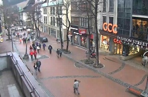 Zakopane web camera online. Pedestrian street Krupówki