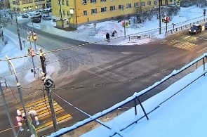 Crossroads of Dzerzhinsky - Maxim Gorky streets. Webcams Medvezhyegorsk online
