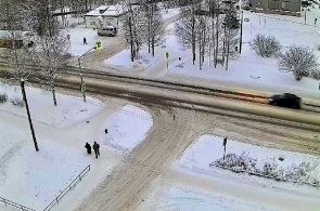 Pedestrian crossing on Sovetskaya Street. Webcams Medvezhyegorsk online