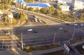 The intersection of streets Dovatortsev and Serov. Stavropol webcam online