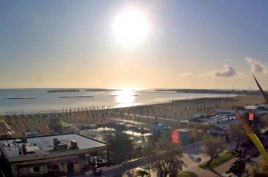 Beach and promenade Matteotti. Webcams Pescara
