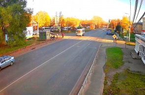 Crossroads of Bolshaya Norskaya Street and 1905 Goda Street. Webcams Yaroslavl