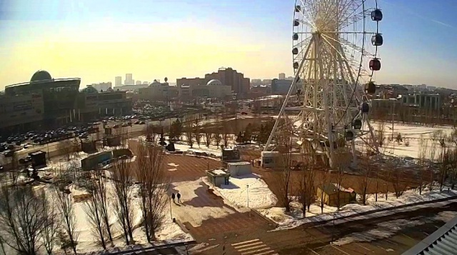 Ferris wheel. Webcam Nur Sultan online