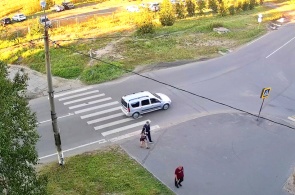 Crossroads of Butoma Avenue - Dzerzhinsky Street. Camera 2. Webcams of Severodvinsk