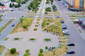 The center of the city. Park on street Popova. Udomlya web camera online