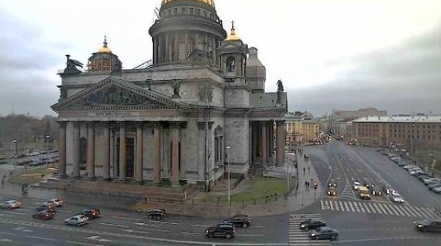 St. Isaac's Cathedral. Saint Petersburg webcam online with sound.