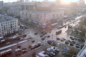 The intersection of Lenin Avenue - the street of Engels. Chelyabinsk online