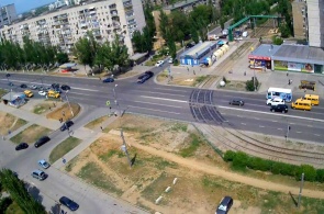 The intersection of Lenin Avenue and street of the Academician the Queen. Webcams Volga