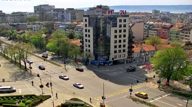 Vladislav Varnenchika Boulevard. Varna webcams online