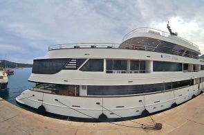 Embankment. Slano webcams online