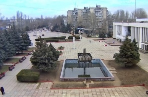 The area in front of House of culture "Shipbuilders" web camera online