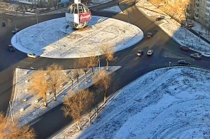 The intersection of Dzhangildin and Salmyshskaya streets. Orenburg webcams