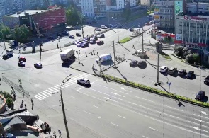 Crossroads of K. Marx and Polyarnye Zori streets. Webcams Murmansk