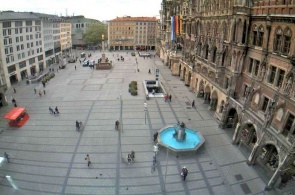 Central square. Munich webcams online