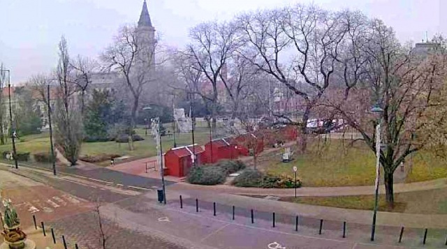Kossuth Square Webcams of Khodmezevasharheya online