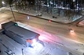 The intersection of Ostrovsky and Oktyabrskaya. Salavat webcams