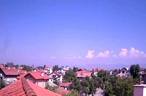 The village of Cazeneuve, Balkan Mountains webcam online