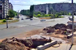 Crossroad of Sovetskaya and Gagarin. Webcams of Novotroitsk