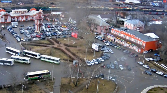 Bus station Dmitrov web camera online