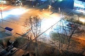 Crossroads of Karl Marx and Primorsky Komsomol streets. Webcams Big Stone
