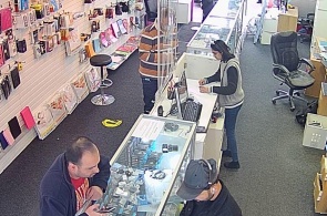 Mobile phone store. London's webcams online
