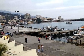 Embankment of Yalta webcam online