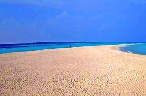 Sandbanks on Kuredu Island. Maldives webcams