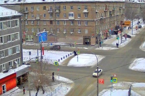 The intersection of the Krylov - Red prospect. Webcam Novosibirsk online