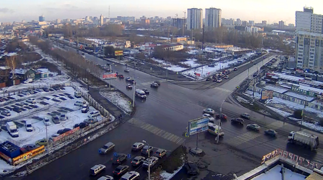 The intersection of Plehanova - Kosareva. Chelyabinsk webcam online