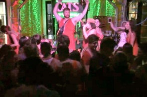 Karaoke bar Cats Meow, stage. Webcam New Orleans online