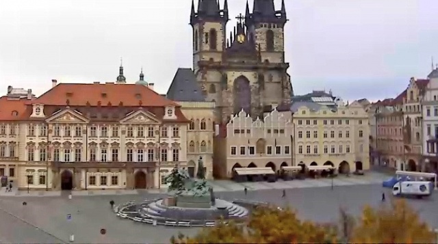 Old town square Prague webcam online